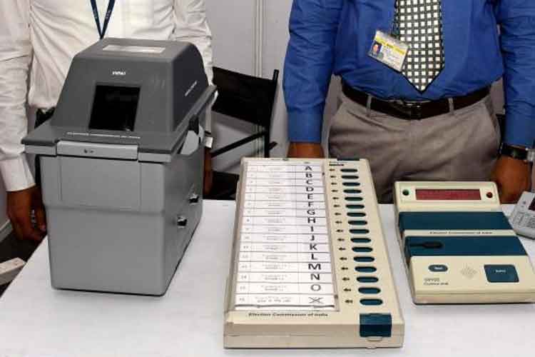 Rahul Gandhi and other oppositions ready to go the Supreme Court over EVM issue