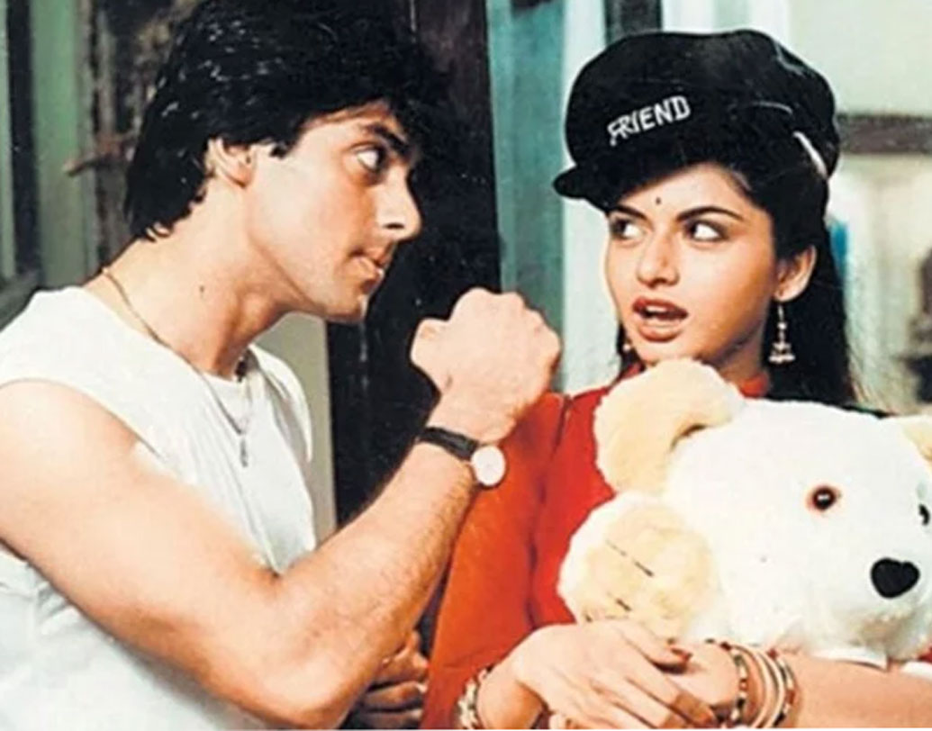 সলমন খানের বিপরীতে অবন্তিকার মা ডেবিউ করেছিলেন বলিউডে। ছবিটিও ছিল সুপার ডুপার হিট।