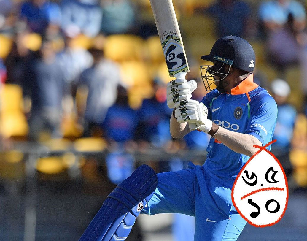 হার্দিক পাণ্ড্য: একদিনের দলে তিনি ক্রমেই অপরিহার্য হয়ে উঠছেন। শাস্তি থেকে ফিরেই নিজের গুরুত্ব বুঝিয়ে দিয়েছেন। পঞ্চম একদিনের ম্যাচে যে ভাবে বল-ব্যাট করলেন, তাতে বিশ্বকাপে টিকিট পাকা বলাই চলে। দশে সাড়ে ছয় হার্দিকের জন্য থাকল।