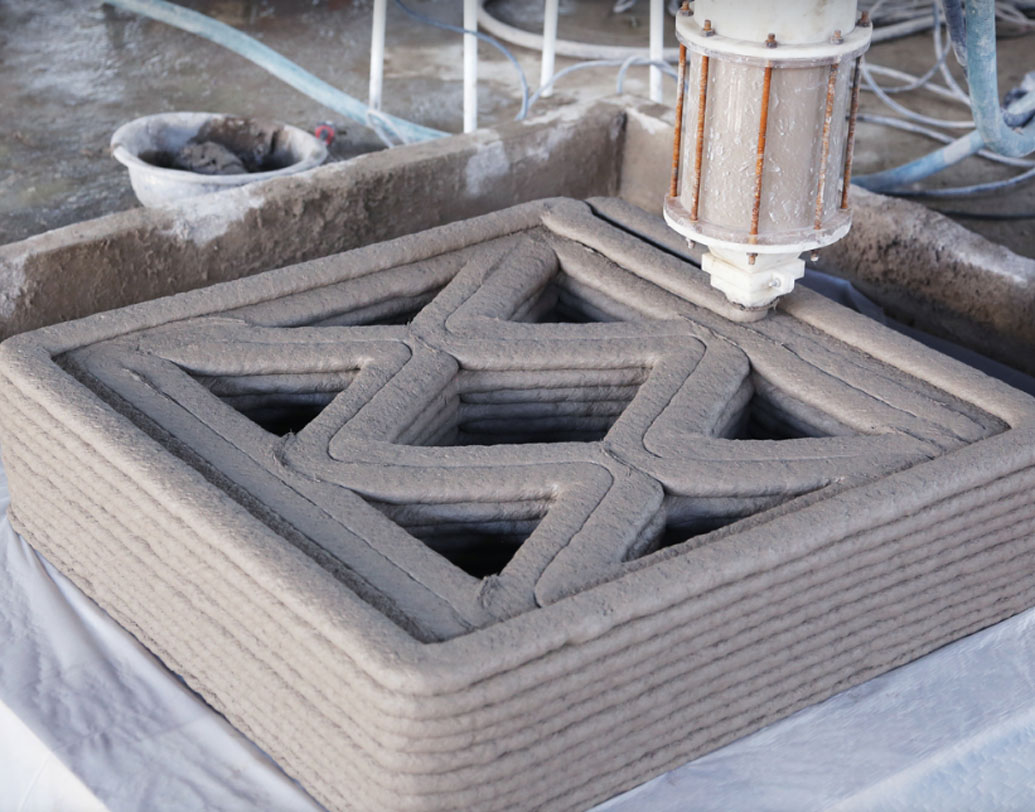 ব্রিজটা তৈরি করতে লেগেছে ১৭৬ কংক্রিট ইউনিট। ব্রিজের অংশগুলো প্রথমে বানানো হয়েছিল দুটো বিশালাকার থ্রি ডি প্রিন্টিং মেশিন দিয়ে।