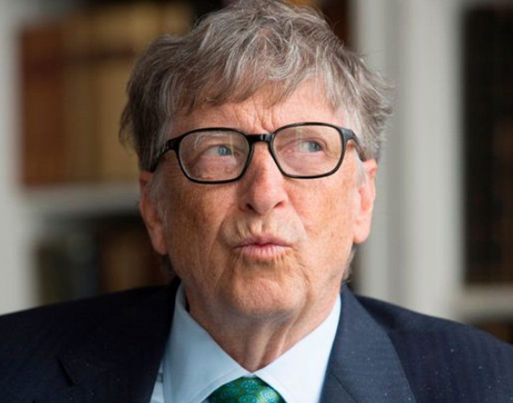 ফোর্বস ম্যাগাজিন অনুসারে ২০১৮ সালে বিশ্বের সবচেয়ে ধনী আমাজনের সিইও জেফ বেজোস (১১২ বিলিয়ন ডলার)। তারপর মাইক্রোসফ‌্ট অধিকর্তা বিল গেটস (৯০ বিলিয়ন ডলার) এবং মার্কিন সংস্থা বার্কশায়ার হাথাওয়ের অধিকর্তা ওয়ারেন বাফে (৮৪ বিলিয়ন ডলার)। ভারতের মধ্যে সবচেয়ে ধনী মুকেশ অম্বানী (৩৯ বিলিয়ন ডলার)।