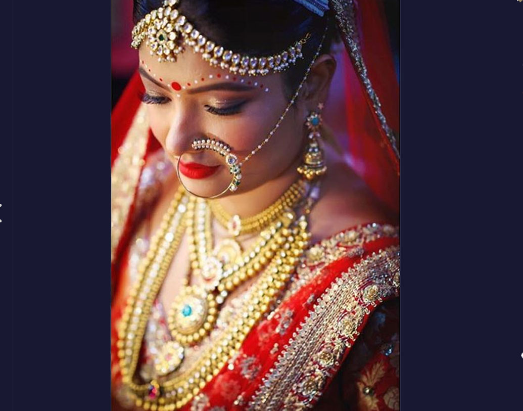 সাত পাকে বাঁধা পড়লেন বিপাশা বসুর বোন বিজয়েতা। বাবা হীরক বসু জানিয়েছেন, তিন মেয়েকে নিয়ে তিনি বেশ খুশি ছিলেন। এ বার তিন জামাই আসাতে তাঁর সংসার আরও পরিপূর্ণ হয়ে উঠল।