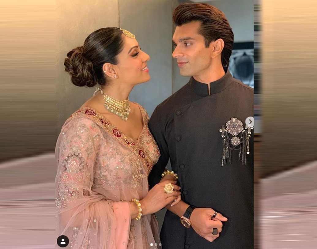 বিপাশা ও তাঁর বোন বাবা-মাকে জড়িয়ে ধরছেন, একটি ভিডিয়োতে এটাও দেখা গিয়েছে। স্বামী কর্ণকে জড়িয়ে ধরেছেন, এমন ছবিও পোস্ট হয়েছে।