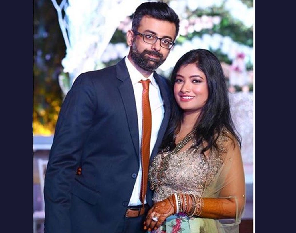 বিজয়েতা ও কর্ণ দীর্ঘ দিনের সম্পর্কে ছিলেন। এরপরই বিয়ে করার সিদ্ধান্ত নেন তাঁরা।