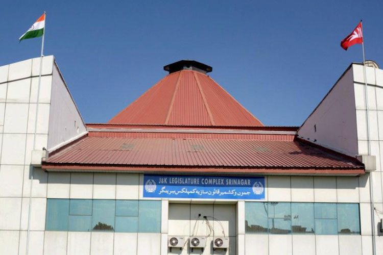 Political parties in Kashmir are surprised to no assembly election in Kasmir with Lok Sabha Election