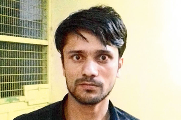 Huge amount of cash seized by Kolkata Police from Dharmatala