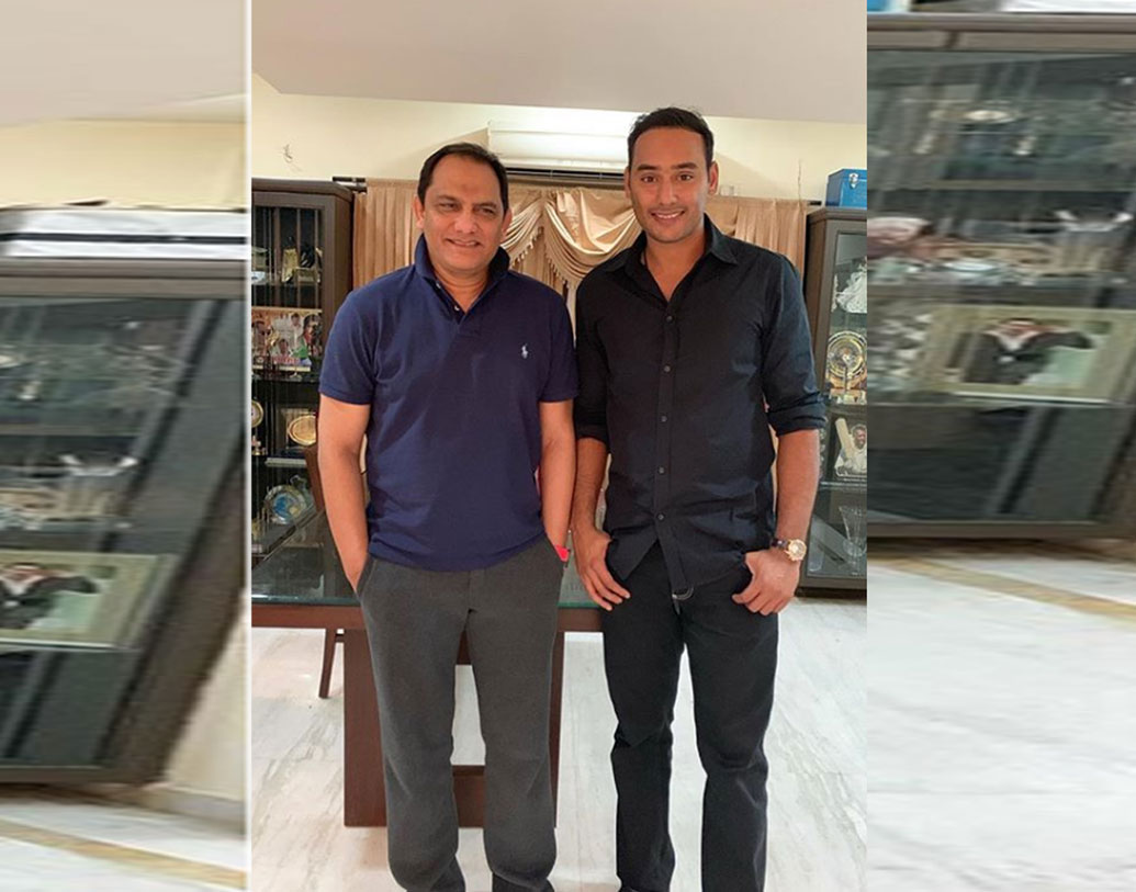 বছর আঠাশের আসাদ ইনস্টাগ্রামে নিজেকে ক্রিকেটার, উকিল ও পর্যটক বলে উল্লেখ করেছেন। ২০১৮-২০১৯ সালে রঞ্জি ট্রফিতে গোয়া স্কোয়াডে ‘অতিথি ক্রিকেটার’ হিসেবে খেলেছেন তিনি। তাঁর কাছে সবচেয়ে প্রিয় মানুষ বাবা মহম্মদ আজহারউদ্দিন। আজহারের জন্মদিনেও সারপ্রাইজ পার্টিও দিয়েছিলেন আসাদ।