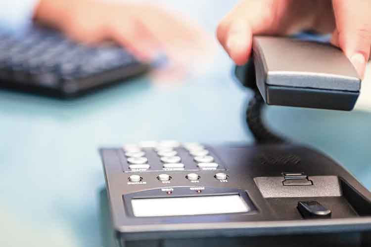 বিএসএনএল সূত্র জানিয়েছে, এ দিন কর্মীদের একাংশ বেতনের টাকা হাতে পাননি।