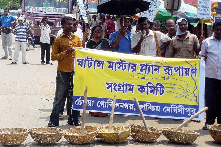 Lok Sabha Election 2019: Issue of Ghatal Master plan came in front again before the election