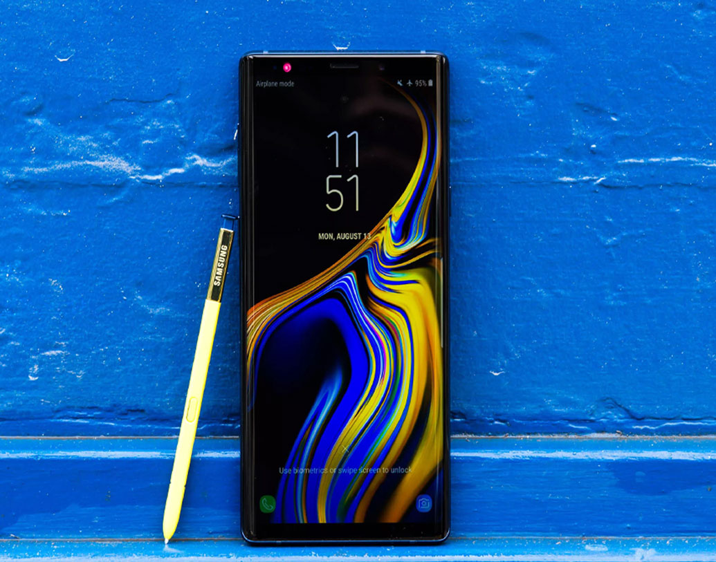 স্যামসাং গ্যালাক্সি নোট ৯, স্যামসাং গ্যালাক্সি এস ৯, স্যামসাং গ্যালাক্সি এস ৮, স্যামসাং গ্যালাক্সি এস৮ প্লাস, হুয়াউয়েই পি-২০ প্রো, হুয়াউয়েই মেট ২০ প্রো, নোকিয়া ৮ সিরোকো দোলের দিন রঙ খেলার সময় কাছে রাখলে অসুবিধা নেই।