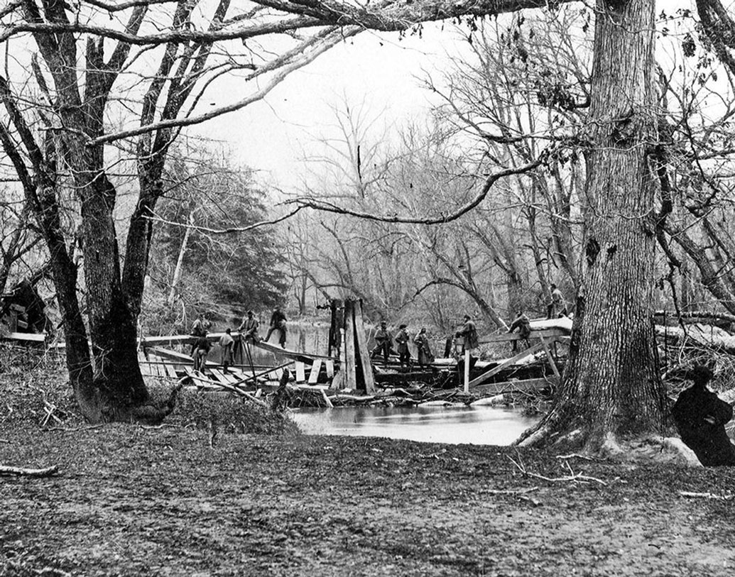 সন্ধান কাজ চালাতে গিয়ে এরকম বিশেষ একটা কিছু পাবেন তা ওই ব্যক্তি ভাবেননি, একটা লেখায় জানিয়েছেন এমনটাই। দ্য ব্যাটলেস অব ফার্স্ট অ্যান্ড সেকেন্ড বুল রানস, ব্যাটলস অব ব্ল্যাকবার্নস ফোর্ডের লড়াই চলেছিল কাছাকাছি, সেখানেই মেলে একটি নেগেটিভ।