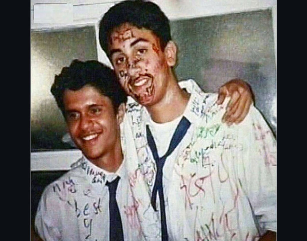 রণবীর কপূর নাকি স্কুল জীবনেও বেশ চকোলেট বয় ছিলেন, বলেন তাঁর বন্ধুরা। বম্বে স্কটিশ স্কুল থেকে পড়াশোনা করেছেন তিনি।