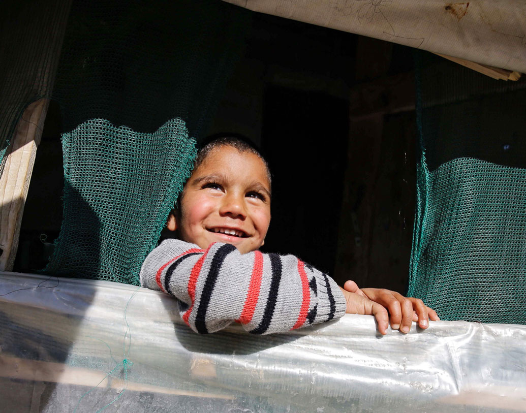 পৃথিবীর মোট ১৫৬টি দেশকে নিয়ে তৈরি হয়েছে এই তালিকা। সেখানেই দেখা যাচ্ছে, সারা পৃথিবী জুড়েই খুশিতে থাকা মানুষের সংখ্যা কমছে। পৃথিবীতে বাড়ছে চিন্তা, উদ্বেগ, রাগ এবং দুঃখ। ভারতে অবশ্য এই খারাপ থাকার প্রবণতা আরও বেশি। তাই ১৩৩ থেকে নেমে গিয়ে ভারত এখন ১৪০ নম্বরে।