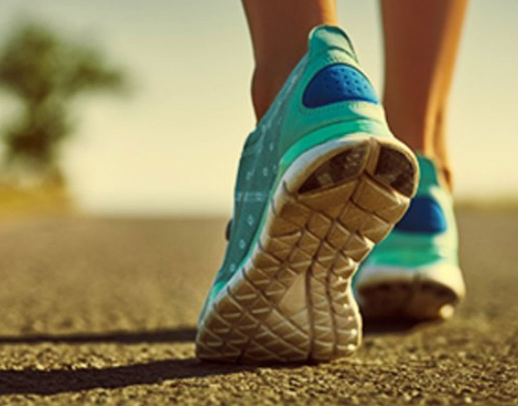 ডায়নামো ঘোরার সঙ্গে সঙ্গে বৈদ্যুতিক শক্তি তৈরি হয়। এই বিদ্যুৎ দিয়েই চার্জ হবে মোবাইল ফোন।