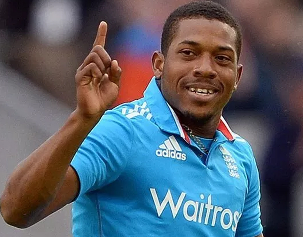 ক্রিস জর্ডন টি-২০ ফরম্যাটে ডেথ ওভারে ভয়ঙ্কর হয়ে ওঠার ক্ষমতা ধরেন। হাতে বৈচিত্রের অভাব নেই। সঙ্গে নিখুঁত ইয়র্কার। ৩০ বছর বয়সীর আন্তর্জাতিক ক্রিকেটে এই ফরম্যাটে ৪৬ উইকেট রয়েছে। এর আগে রয়্যাল চ্যালেঞ্জার্স ব্যাঙ্গালোর ও সানরাইজার্স হায়দরাবাদের হয়ে আইপিএলে খেলেছেন তিনি।