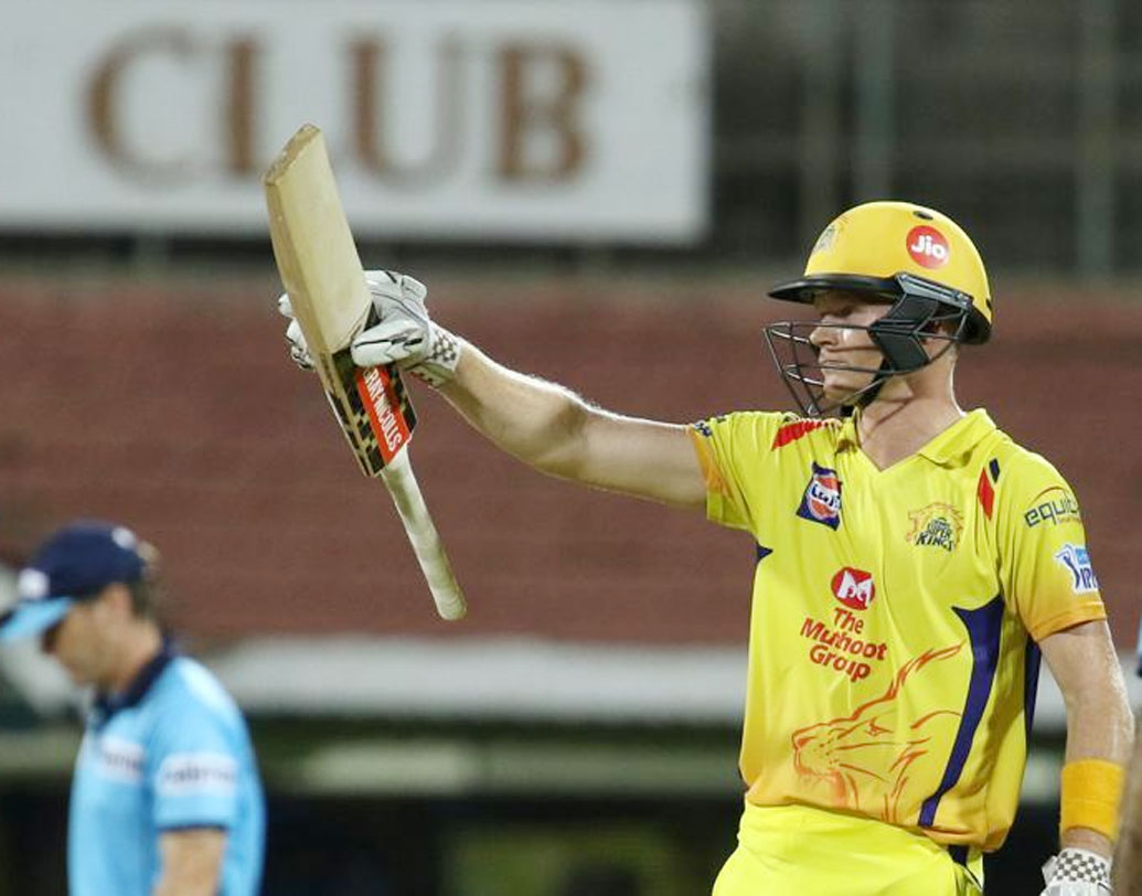 ইংল্যান্ডের উইকেটকিপার-ব্যাটসম্যান স্যাম বিলিংসকে প্রথম বার আইপিএলে দেখা গিয়েছিল ২০১৬-তে। সেই থেকে টুর্নামেন্টের ১০ ম্যাচে করেছেন ১০৮ রান। তবে জেট ল্যাগে ক্লান্ত ফাফ দু’প্লেসি দলে শেষ মুহূর্তে ঢোকায় তাঁর পরিবর্তে প্রথম একাদশে দেখা যেতে পারে বিলিংসকেই।