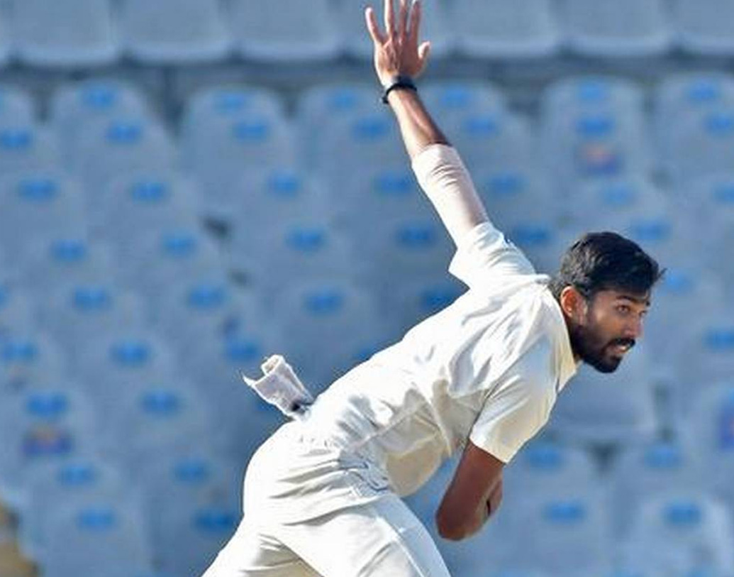 সন্দীপ ওয়ারিয়র: ঘরোয়া ক্রিকেটে ওয়ারিয়র কেরলের হয়ে খেলেন। সন্দীপের তারুণ্যকে কাজে লাগাতে চায় দল।