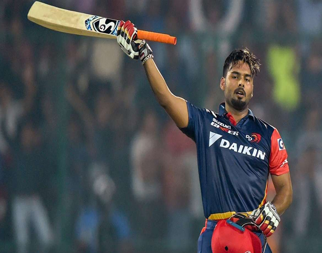 ঋষভ পন্থ: এই মুহূর্তে সবার নজর রয়েছে এই উইকেটকিপার-ব্যাটসম্যানের দিকে। বিশ্বকাপে চূড়ান্ত তালিকায় নাম ওঠার সম্ভাবনা রয়েছে।