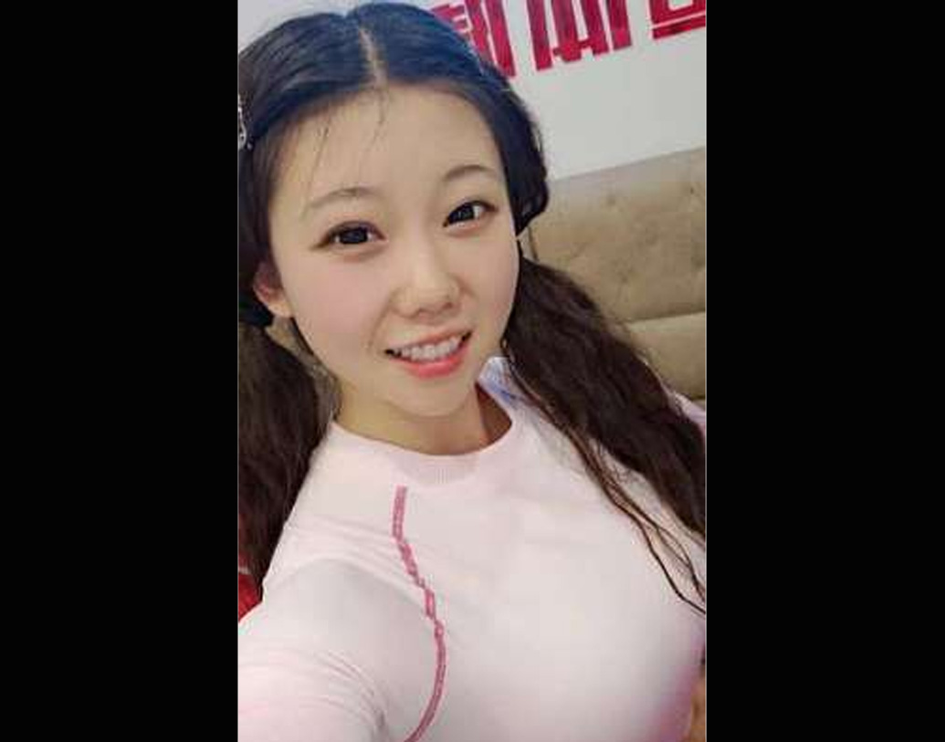 “বডি বিল্ডিং প্রতিযোগিতায় গিয়ে বুঝতে পেরেছি, সৌন্দর্যের অন্য সংজ্ঞা খুঁজে বের করতে চাই আমি”— বলছেন স্কুলজীবনে সবচেয়ে লাজুক মেয়েটি।