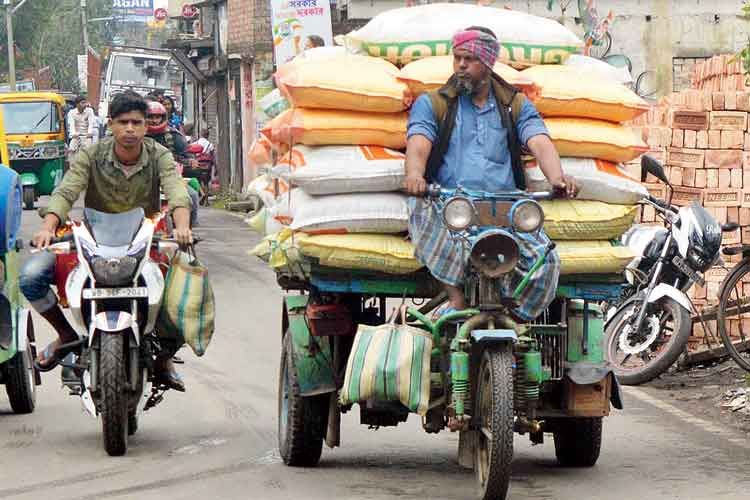 Illegal motor van continues to making havoc on the road