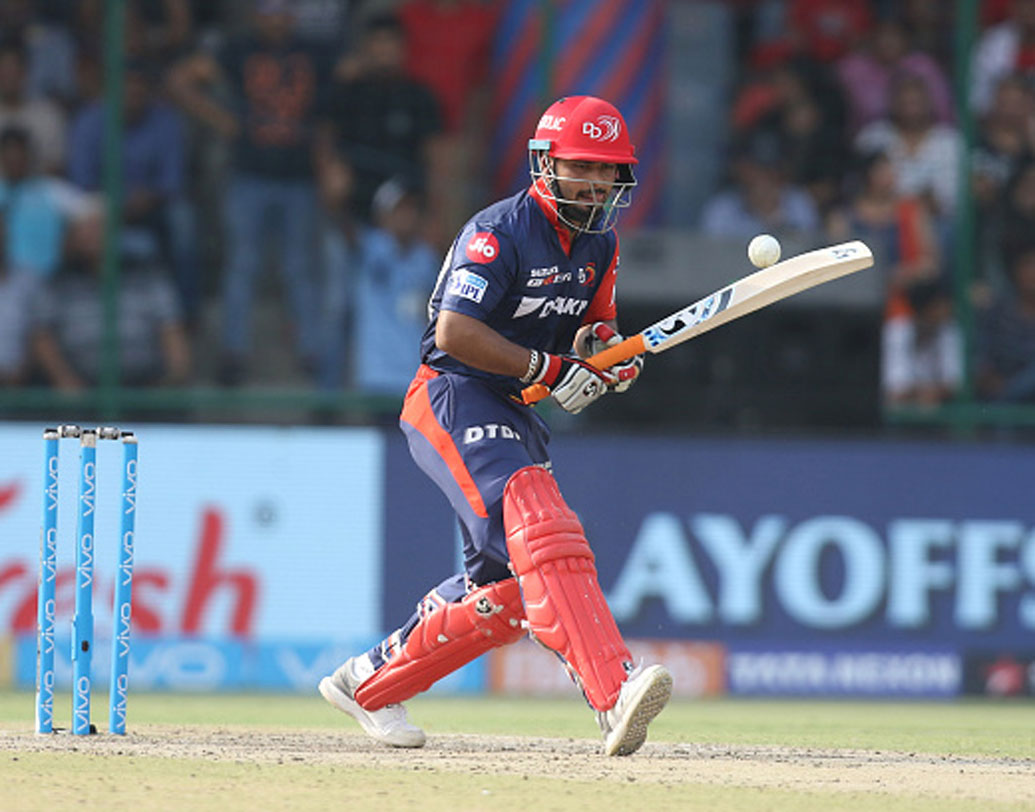 ঋষভ পন্থ: এই মুহূর্তে সবার নজর রয়েছে ঋষভের দিকে। বিশ্বকাপে চূড়ান্ত তালিকায় নাম ওঠার সম্ভাবনা রয়েছে। প্রথম দুটি ম্যাচেই ব্যাট হাতে নজর কেড়েছেন। তবে, আরও সফল হতে হবে।