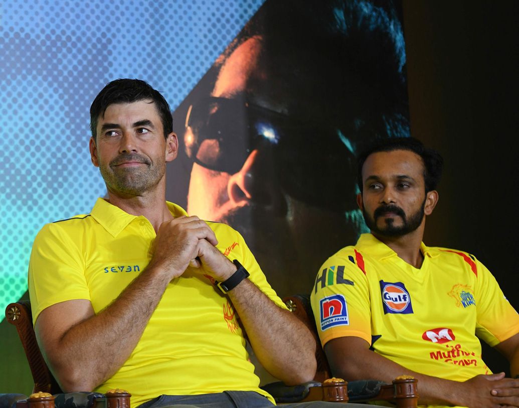 পাঁচে নামার কথা কেদার যাদবের। দলের প্রয়োজনে হাল ধরেছেন আগেও। মিডল অর্ডারের ভরসা তিনি।