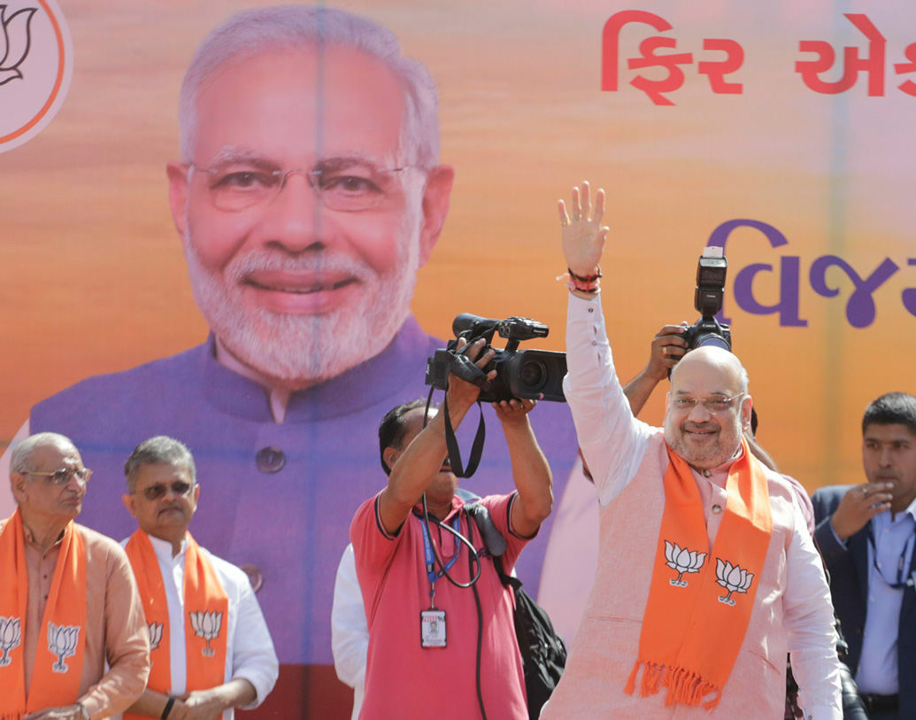 গাঁধীনগর (গুজরাত) থেকে নির্বাচনে প্রতিদ্বন্দ্বিতা করছেন অমিত। মোট সম্পত্তি স্থাবর-অস্থাবর মিলিয়ে ৩৮ কোটি ৮১ লক্ষ টাকার।