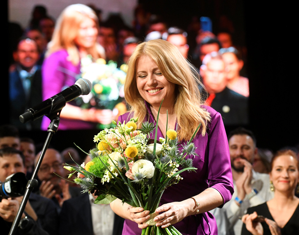 তিনি নির্বাচনী প্রচারকে ভাল ও মন্দের দ্বন্দ্ব হিসেবে তুলে ধরেছিলেন। চেকোস্লোভাকিয়া ভেঙে স্লোভাকিয়া প্রথম স্বাধীন রাষ্ট্র হিসাবে আত্মপ্রকাশ করে ১৯৯৩ সালের ১ জানুয়ারি। তার পর দেশ এই প্রথমবার মহিলা প্রেসিডেন্ট পেল।