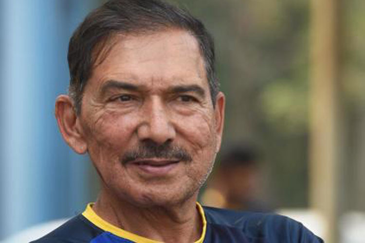 ঋদ্ধিমান সাহা রানে ফেরায় খুশি কোচ অরুণ লাল।—ফাইল চিত্র।