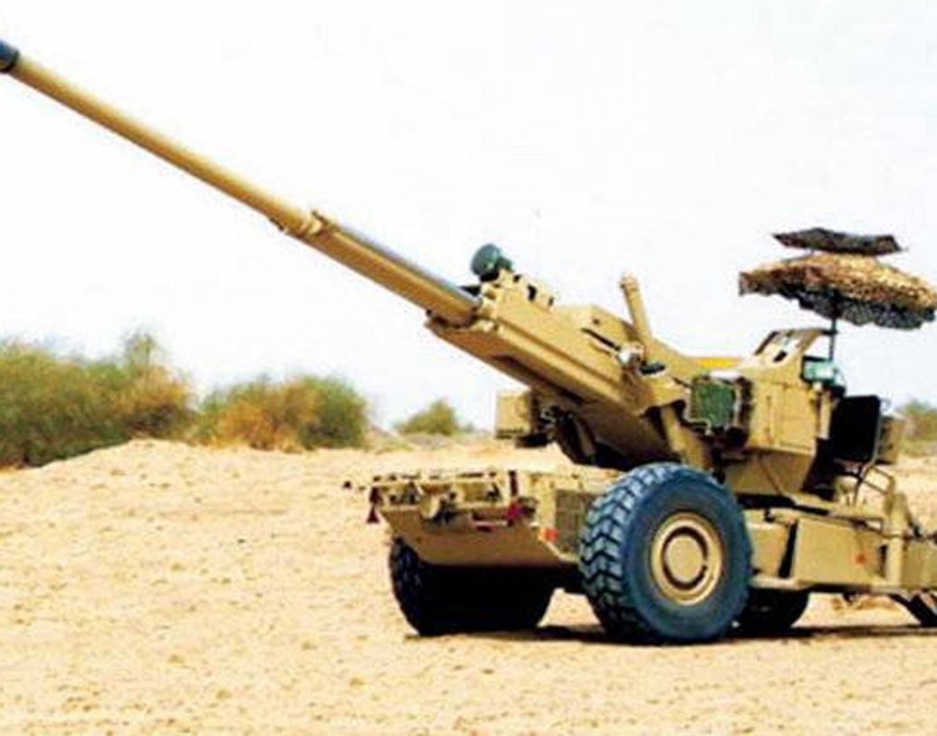 ২০১৮ সালের জুন মাসে এটি প্রথম রাজস্থানের পোখরানে পরীক্ষা করা হয়েছিল। ‘মেক ইন ইন্ডিয়া’ প্রকল্পের অন্যতম অংশ এই ধনুষ।