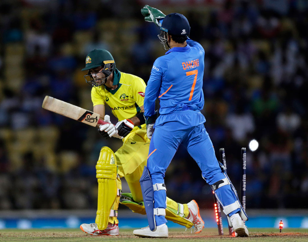 ম্যাক্সওয়েলের টিকে থাকতে না পারাটাও একটা বড় কারণ তো বটেই ভারতের জয়ের। টসে জিতে বোলিং নেওয়াটা অস্ট্রেলিয়ার জন্য মোটেও ভাল ছিল না।