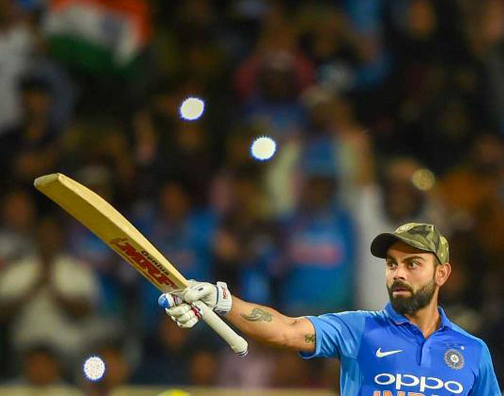 চার নম্বরে কি দেখা যেতে পারে বিরাট কোহালিকে? জাতীয় নির্বাচকমণ্ডলীর চেয়ারম্যান এমএসকে প্রসাদও সমর্থন জানিয়েছিলেন এমন ভাবনাকে। চার নম্বরে নেমে কোহালি ২৩ ইনিংসে ১৭৪৪ রান করেছেন। সাত-সাতটি শতরানও করেছেন। কোহালিকে অবশ্য তিনে দেখতেই পছন্দ করেন বিশেষজ্ঞরা। ২০১১ সাল থেকে কোহালি তিন নম্বরেই ব্যাট করছেন।