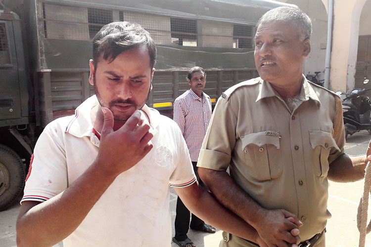 Dhaba owner murdered by a youth when asked for his due money