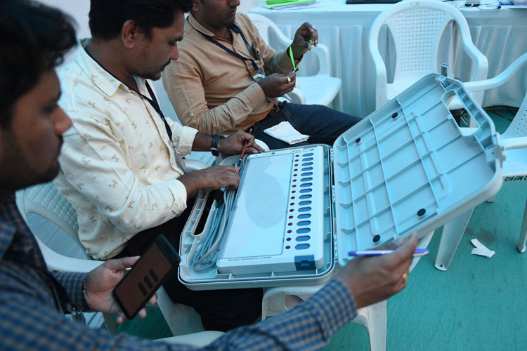 Lok Sabha Election 2019: Tripura never saw this type of fight