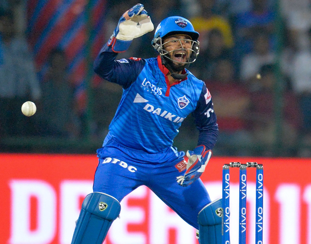 পাঁচে থাকার কথা উইকেটকিপার ব্যাটসম্যান ঋষভ পন্থের। কিপিংয়ে গত ম্যাচে নজর কেড়েছেন পন্থ। যদিও রান পাননি তেমন।