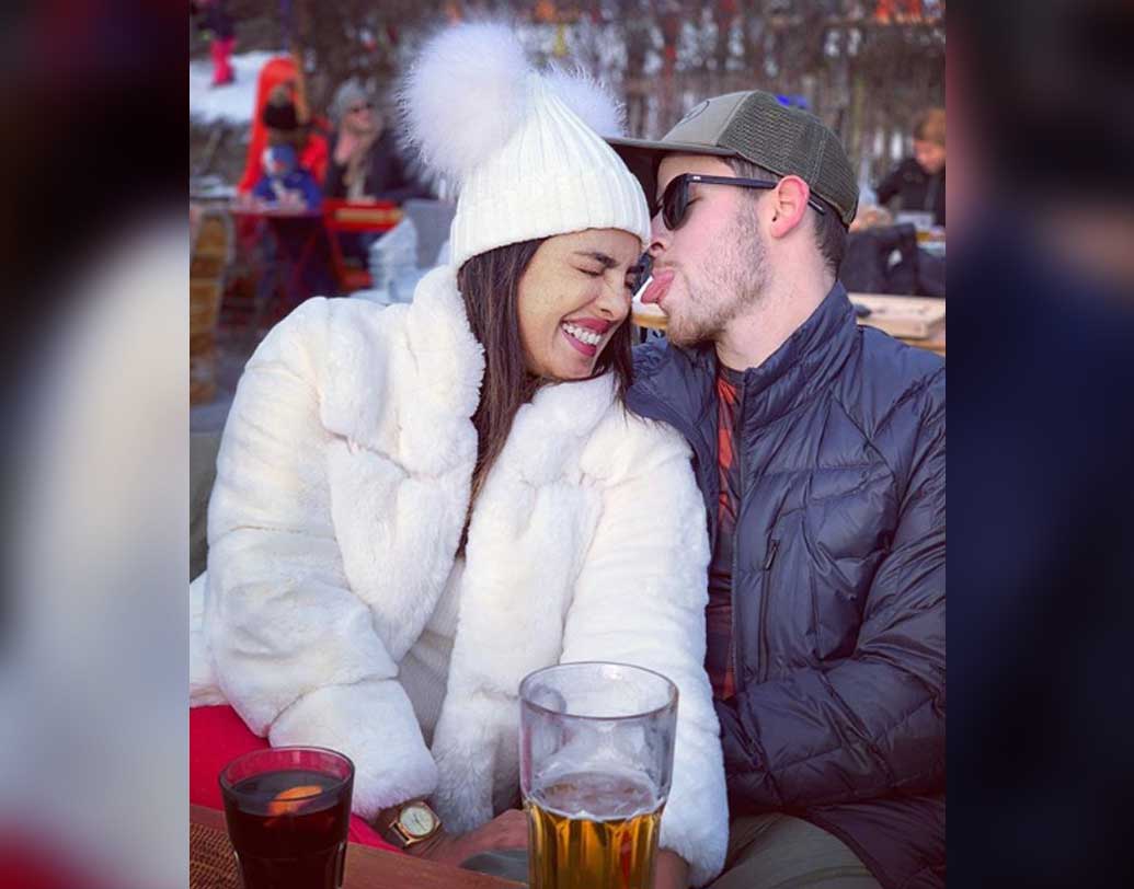 ওই ম্যাগাজিনের দাবি ছিল, নিকের হয়ে বিয়ের পর থেকে সব সিদ্ধান্তই প্রিয়ঙ্কা নিচ্ছিলেন। নিকের নিজস্ব মতামতের কোনও গুরুত্ব থাকছিল না। সে কারণেই নাকি তাঁদের দাম্পত্যে সমস্যা দেখা দিয়েছিল।