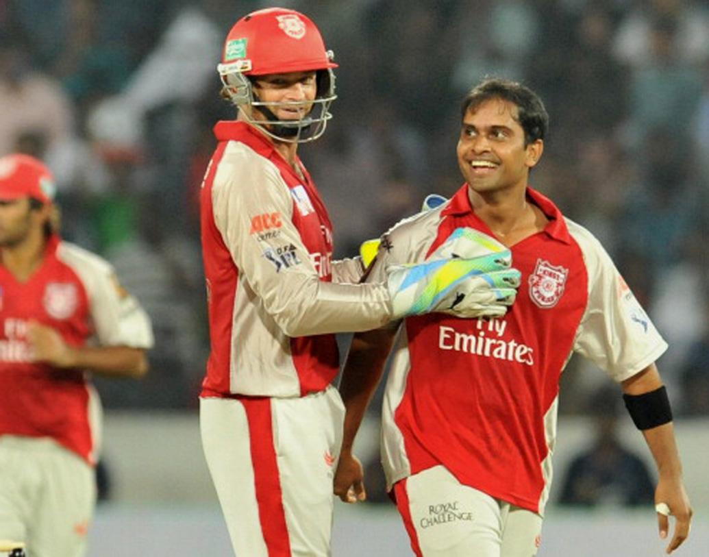 ২০১১-এর আইপিএল-এ প্রীতি জিন্টার কিংস ইলেভেন পঞ্জাবের হয়ে নজর কেড়েছিলেন তিনি। অধিনায়ক অ্যাডাম গিলক্রিস্টও তাঁর খেলার প্রশংসা করেছিলেন।