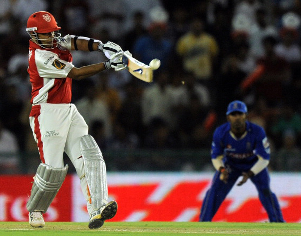 তাঁর একটি ম্যাচে ১২০ রান আজও বিখ্যাত হয়ে রয়েছে। মাত্র ৬৩ বলে ১৯ চার ও দুই ছয়ে মেরে ১২০ রানে অপরাজিত ছিলেন তিনি। চেন্নাই সুপার কিংসের বিরুদ্ধে সেই ইনিংসের পর আর তেমন ভাবে ফিরে আসতে পারেননি তিনি।