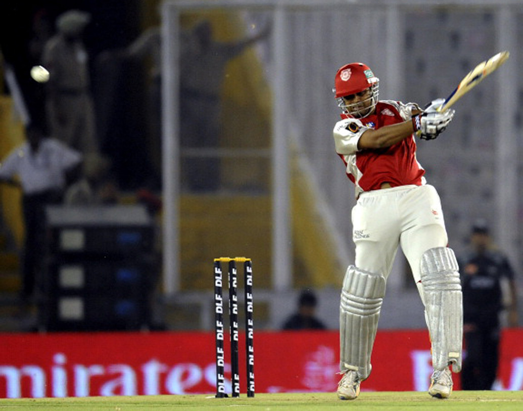 ২০১১ সালের আইপিএল-এ তাঁর রান ছিল চোখে পড়ার মতোই। মহারাষ্ট্রের এই ব্যাটসম্যান রাতারাতি হিরো হয়ে উঠেছিলেন সেই বার।