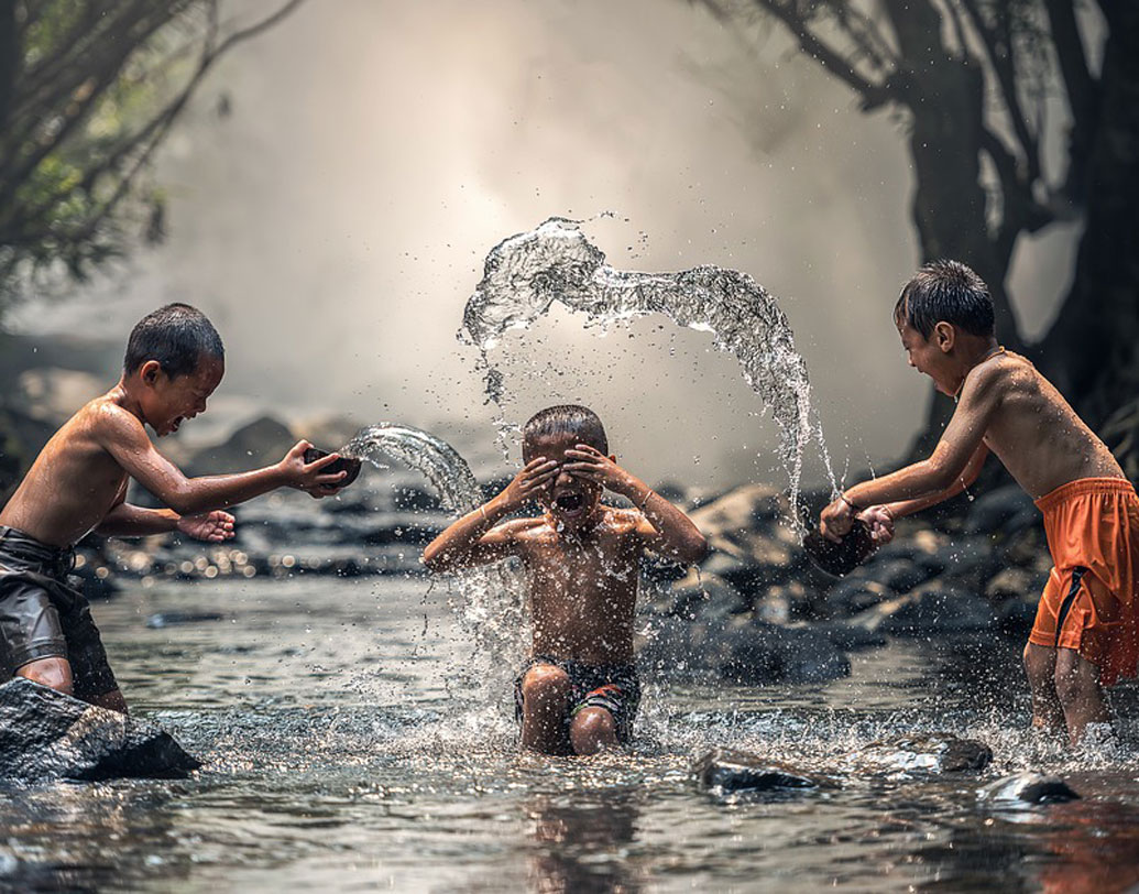 দেশের উত্তর, মধ্য ও দক্ষিণ প্রান্তে যখন প্রবল গরম হাঁসফাঁস অবস্থা, সে সময় অরুণাচল প্রদেশে দেখা যেতে পারে তুষারপাত। আবহাওয়া দফতরের পূর্বাভাস, অসম, নাগাল্যান্ড, মণিপুর, মিজোরাম, ত্রিপুরা, মেঘালয়-সহ পশ্চিমবঙ্গে বজ্রবিদ্যুৎ-সহ বৃষ্টির সম্ভাবনা রয়েছে।