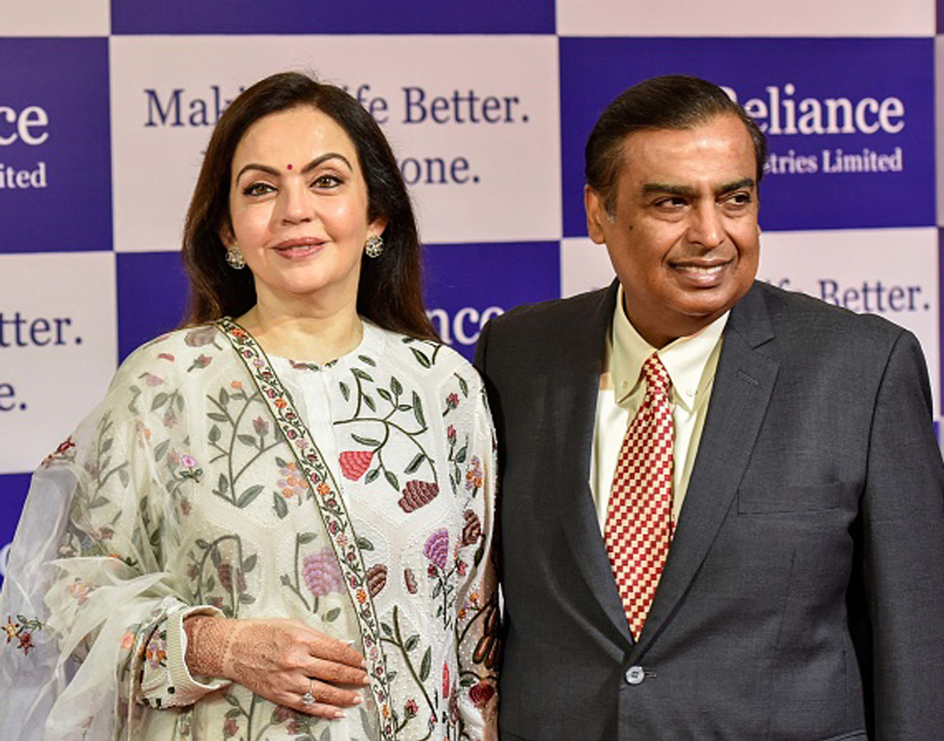 নীতা তখন ভরতনাট্যমে বেশ সুনাম অর্জন করেছেন। নীতা শুধু নাচ নিয়েই থাকতে চেয়েছিলেন। আর কোনও দিকে তাঁর মন ছিল না।