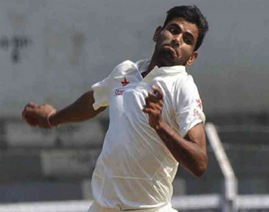 জয়পুরের কলোনিতে ছোট্ট একতলা টালির ঘরে থাকতেন নাথু। বাবা ছিলেন জয়পুরের এক কারখানার শ্রমিক। অভাব ছিল নিত্যসঙ্গী। কিন্তু একটা আইপিএল নিলাম বদলে দিয়েছিল জীবন।