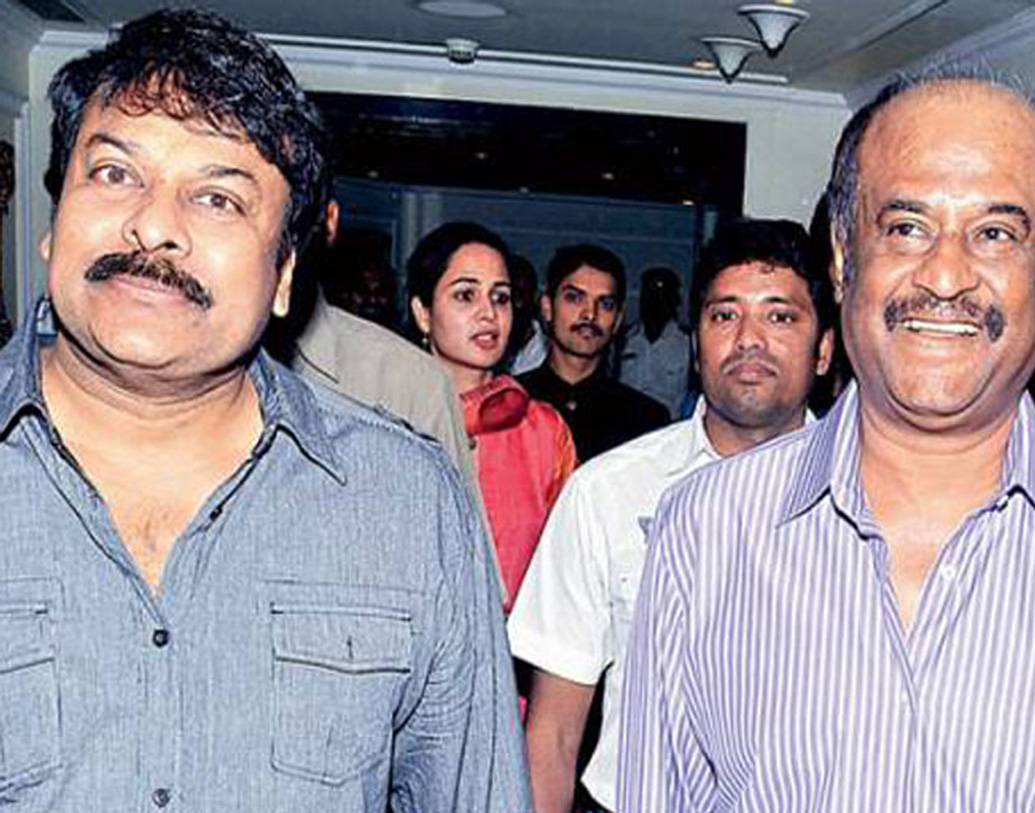 সিনে মহলের খবর, রিসেপশনে আসতে পারেন রজনীকান্ত। আসার কথা নাগা চৈতন্য, চিরঞ্জীবী, সামান্তাদের মতো প্রথম সারির নায়ক-নায়িকাদেরও।