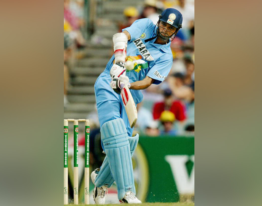 রঞ্জি ট্রফিতে মুম্বইয়ের বিরুদ্ধে তামিলনাড়ুর হয়ে ম্যাচকে সচিন বনাম হেমাঙ্গ বলা হত এক সময়। সচিনের সঙ্গে অসাধারাণ বন্ধুত্ব ছিল হেমাঙ্গের। মূলত মিডল অর্ডারের ব্যাটসম্যান হিসাবেই পরিচিত ছিলেন তিনি।