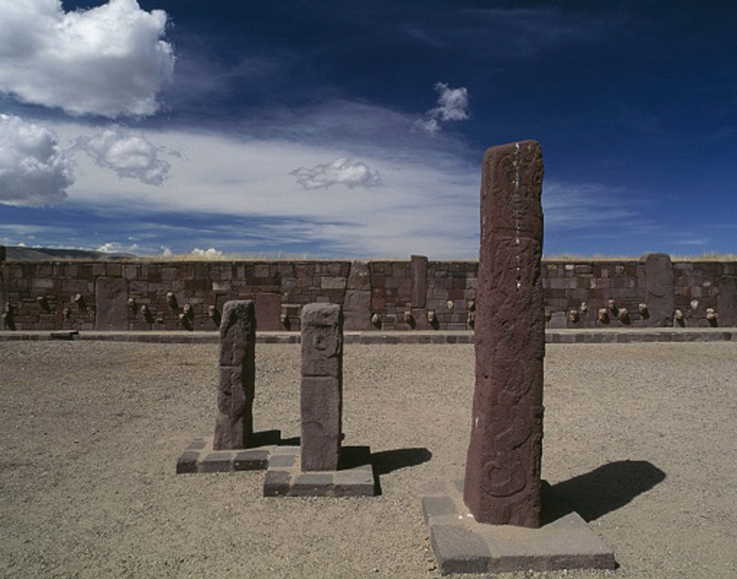 ওই জায়গায় (খোয়া রিফ) দু’টি স্বর্ণমূর্তি মেলে। তিওয়ানাকুর দেবতা (রে ফেসড ডেইটি) এগুলি, বলা হচ্ছে এমনটাই। সোনা, ধাতু, মূল্যবান পাথর, মূল্যবান ধাতব পদার্থ সবই মিলেছিল এই জায়গা থেকে। (প্রতীকী ছবি )