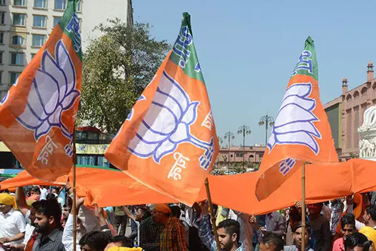 Lok Sabha Election 2019: BJP and RSS called for armed rally in Ram Navami