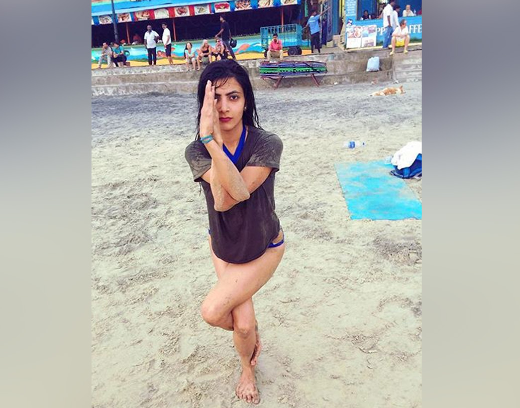 প্রশিক্ষণ নিয়েছেন স্টান্ট, অ্যাকশন ও ঘোড় দৌড়েরও। জোশিকার সাহসের তারিফ করেছেন অনেকেই।