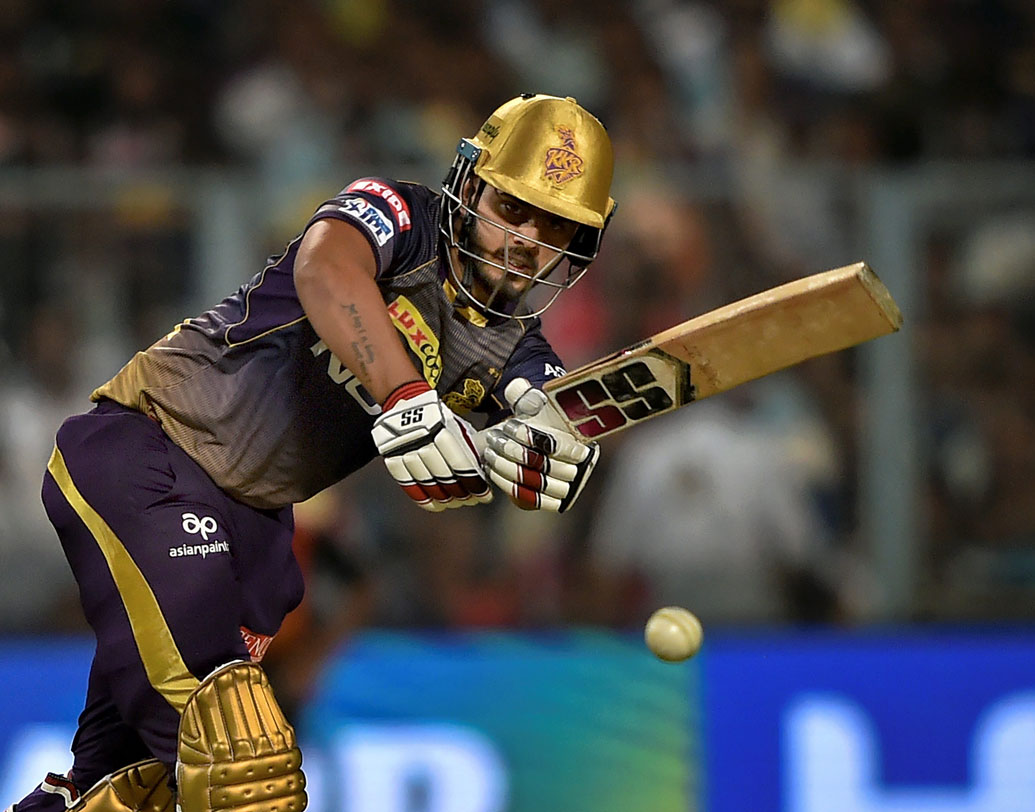 এ বারের আইপিএলে যার উপর একটু বেশি ভরসা দলের, সেই রাণার ব্যাট হঠাৎই হতাশ করতে শুরু করেছে। দিল্লির মতো গুরুত্বপূর্ণ ম্যাচে রাণার ব্যর্থতা দলের কাছে নিঃসন্দেহে বড় ধাক্কা।