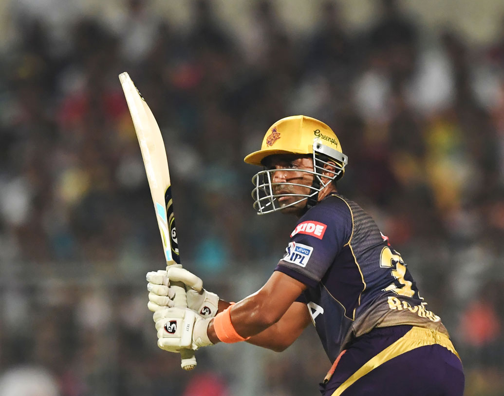 প্রয়োজনে চার নম্বরে নামানো হতে পারে রবীন উথাপ্পাকে। প্রয়োজনে দ্রুত রান তুলতে পারেন আবার কার্তিক এবং রাসেলকে যোগ্য সঙ্গত দেওয়ার ক্ষমতারও আছে কেকেআরের বহু যুদ্ধের নায়কটির।