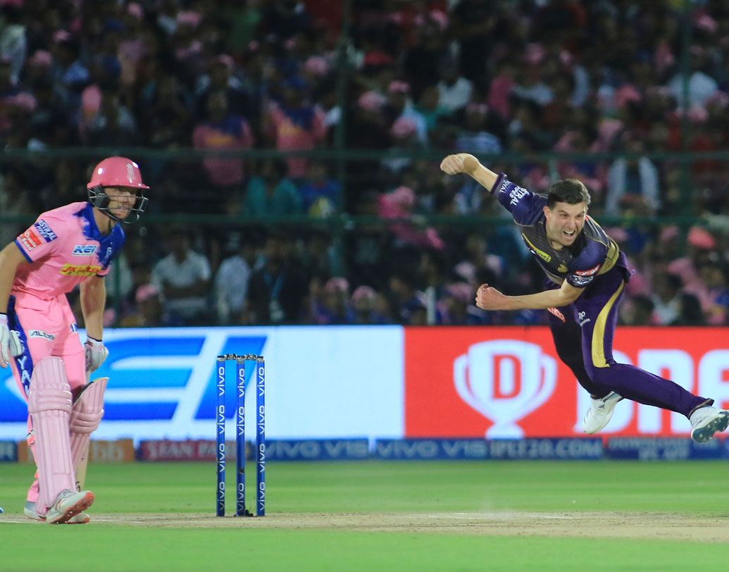 কেকেআরের পেস বোলিং শক্তির অবস্থা বেশ করুণ। লকি ফার্গুসনের বদলে অবশ্যই গার্নিকে ফিরিয়ে আনতে হবে চেন্নাইয়ের বিরুদ্ধে।